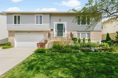 1826 West Catalpa Lane Mount Prospect IL 60056