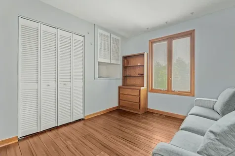 1826 West Catalpa Lane Mount Prospect IL 60056