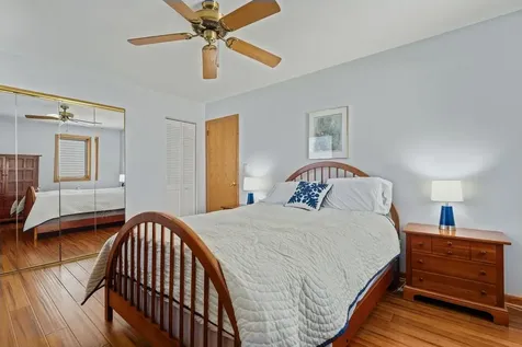 1826 West Catalpa Lane Mount Prospect IL 60056
