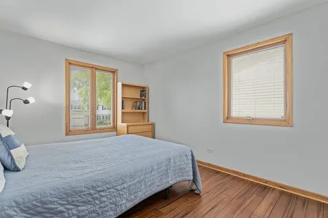 1826 West Catalpa Lane Mount Prospect IL 60056