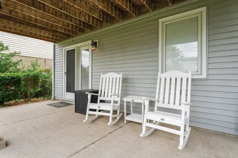 1826 West Catalpa Lane Mount Prospect IL 60056
