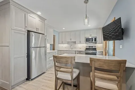 1826 West Catalpa Lane Mount Prospect IL 60056