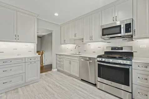 1826 West Catalpa Lane Mount Prospect IL 60056