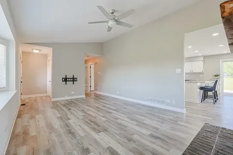 6805 Johnsburg Road Spring Grove IL 60081