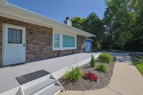 6805 Johnsburg Road Spring Grove IL 60081