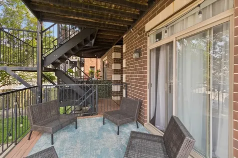 7246 North Oakley Avenue Chicago IL 60645