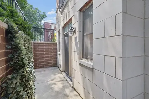 7246 North Oakley Avenue Chicago IL 60645