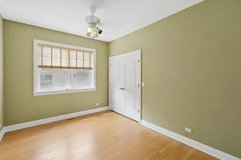 7246 North Oakley Avenue Chicago IL 60645