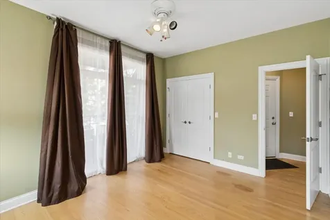 7246 North Oakley Avenue Chicago IL 60645