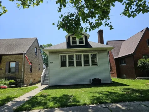 7205 West Ibsen Street Chicago IL 60631