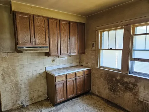 7205 West Ibsen Street Chicago IL 60631