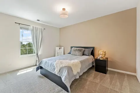 538 Cimmaron Circle Crystal Lake IL 60012