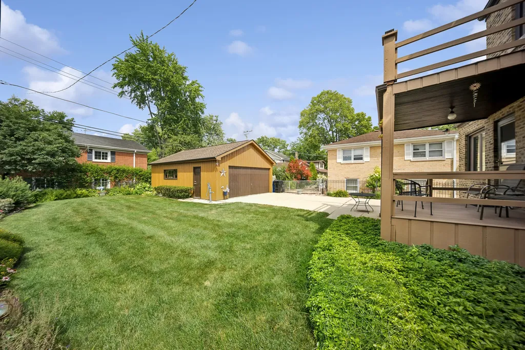 6631 North Caldwell Avenue Chicago IL 60646