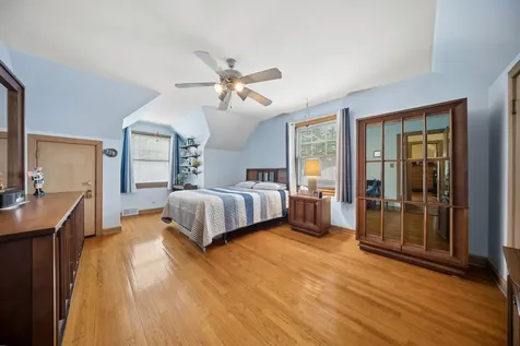 6631 North Caldwell Avenue Chicago IL 60646