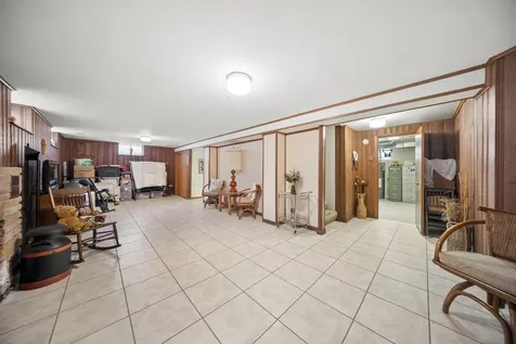 6631 North Caldwell Avenue Chicago IL 60646
