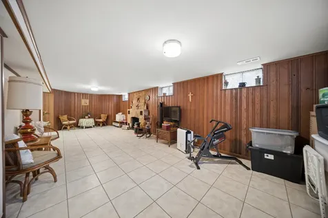 6631 North Caldwell Avenue Chicago IL 60646