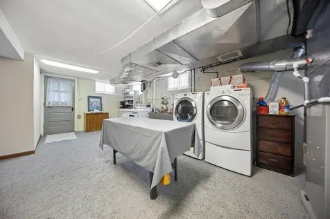 6631 North Caldwell Avenue Chicago IL 60646