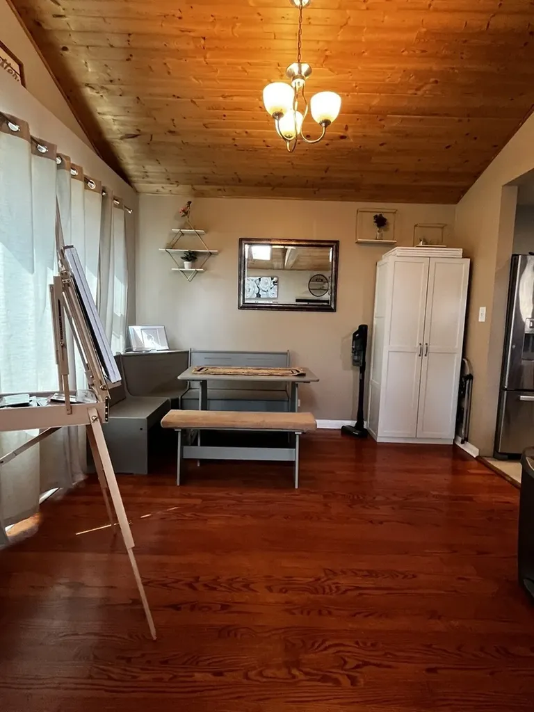 13141 South Muskegon Avenue Chicago IL 60633