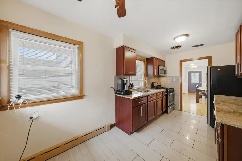6152 West Wrightwood Avenue Chicago IL 60639