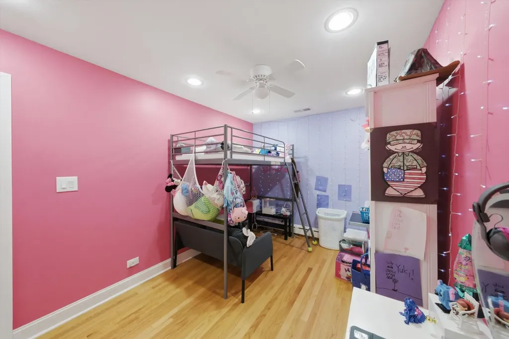 6152 West Wrightwood Avenue Chicago IL 60639