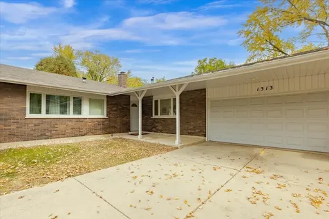 1313 Landwehr Road Northbrook IL 60062