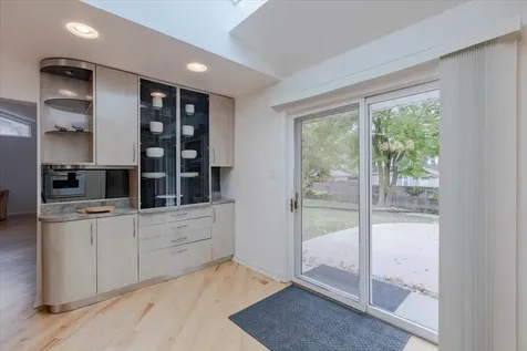 1313 Landwehr Road Northbrook IL 60062