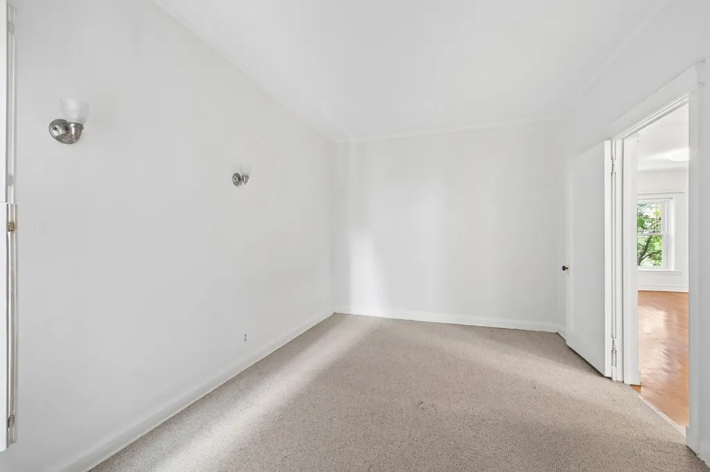 5715 South Blackstone Avenue Chicago IL 60637