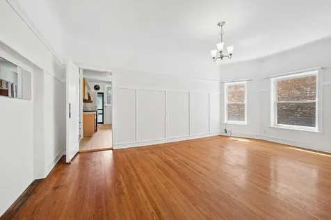 5715 South Blackstone Avenue Chicago IL 60637