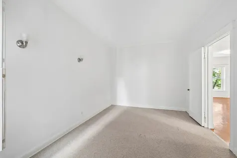 5715 South Blackstone Avenue Chicago IL 60637