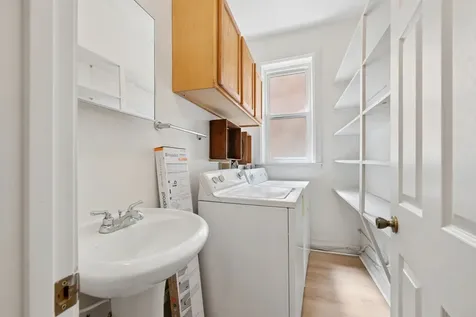 5715 South Blackstone Avenue Chicago IL 60637