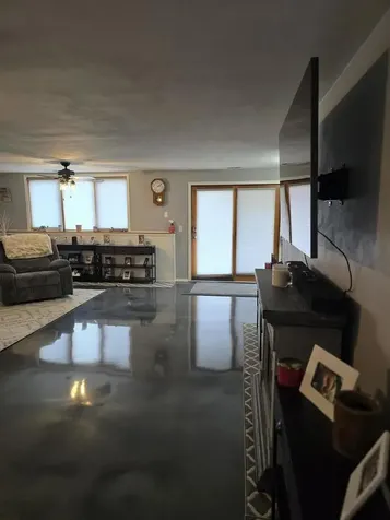 6667 Sandalwood Rockford IL 61108