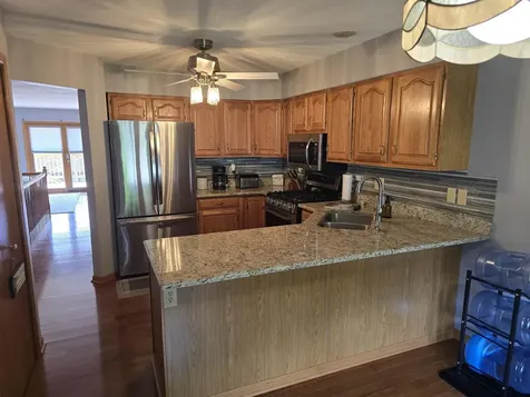 6667 Sandalwood Rockford IL 61108