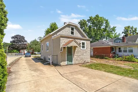 840 North Arlington Heights Road Arlington Heights IL 60004