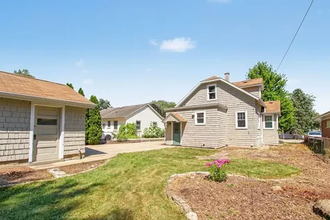 840 North Arlington Heights Road Arlington Heights IL 60004
