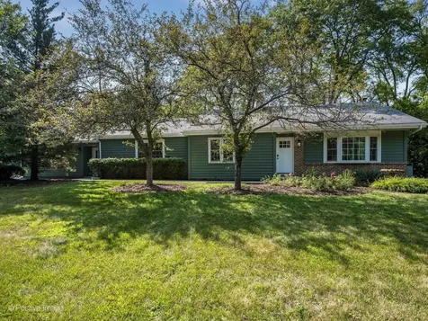 1092 Aberdeen Lane Mundelein IL 60060