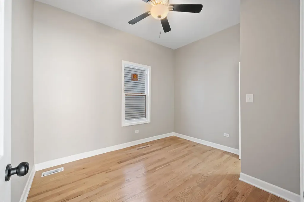 8613 South Colfax Avenue Chicago IL 60617