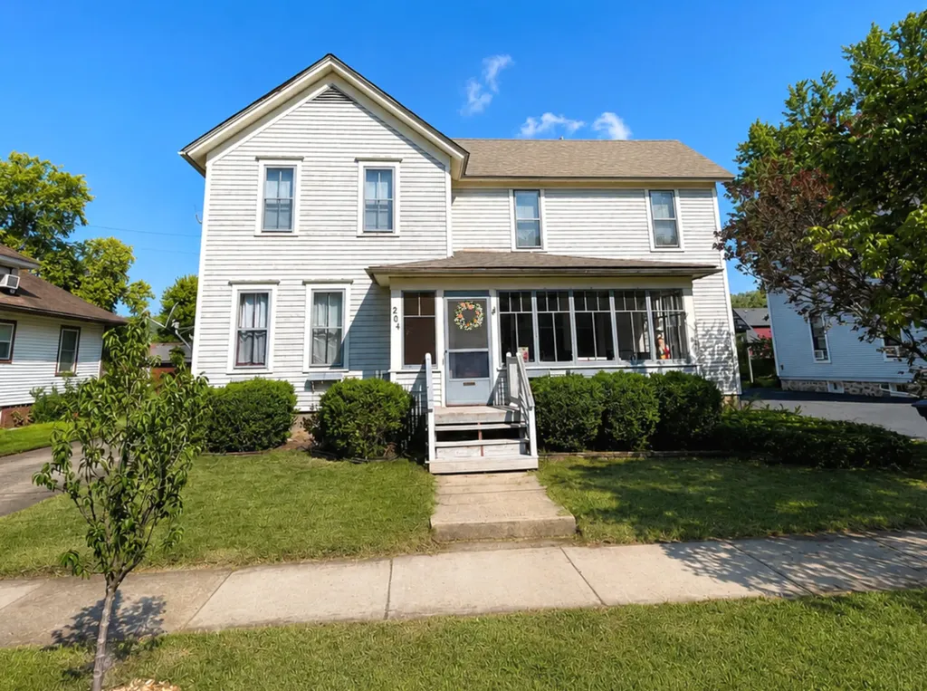 204 La Fox River Drive Algonquin IL 60102