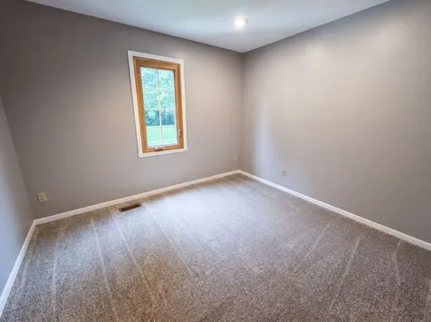 1503 Featherstone Road Rockford IL 61107