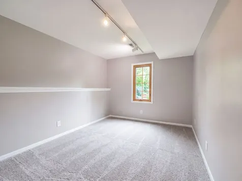 1503 Featherstone Road Rockford IL 61107