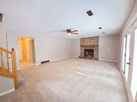 1503 Featherstone Road Rockford IL 61107