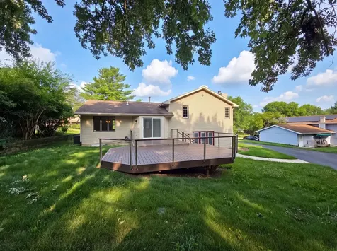 1503 Featherstone Road Rockford IL 61107