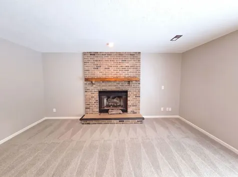 1503 Featherstone Road Rockford IL 61107