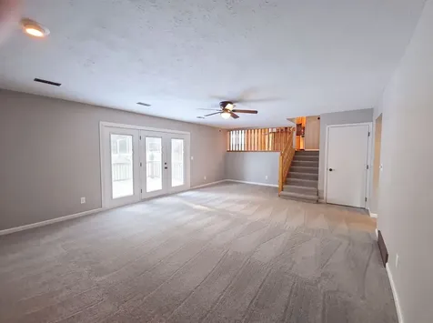 1503 Featherstone Road Rockford IL 61107