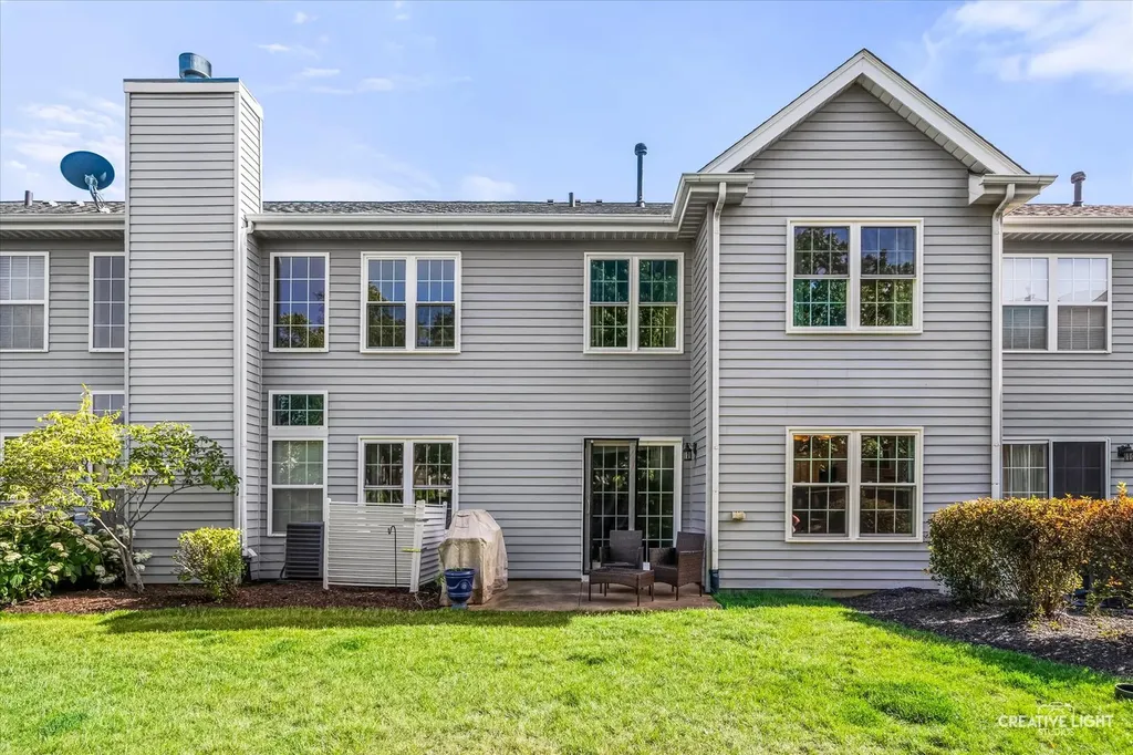 2316 Foxmoor Lane Aurora IL 60502