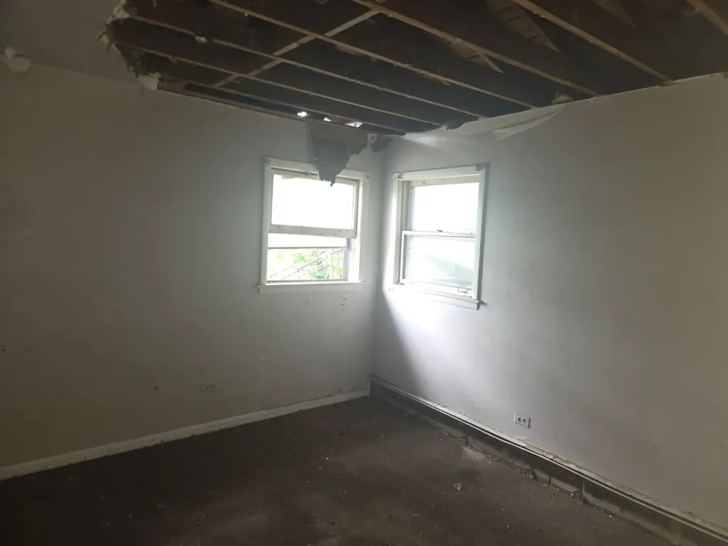 8045 South Carpenter Street Chicago IL 60620