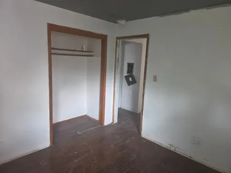 8045 South Carpenter Street Chicago IL 60620