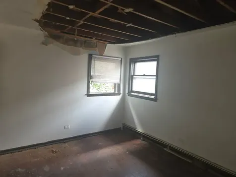 8045 South Carpenter Street Chicago IL 60620