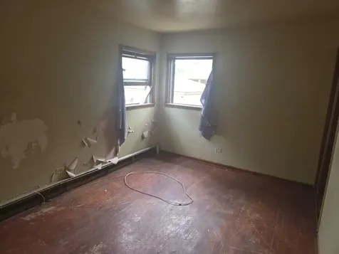 8045 South Carpenter Street Chicago IL 60620