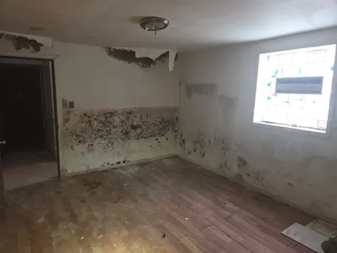 8045 South Carpenter Street Chicago IL 60620
