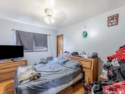 11120 South Ewing Avenue Chicago IL 60617